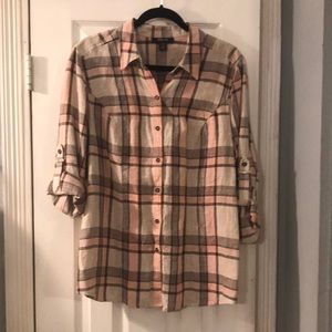 Light peach tan black. Roll up sleeve 100% linen